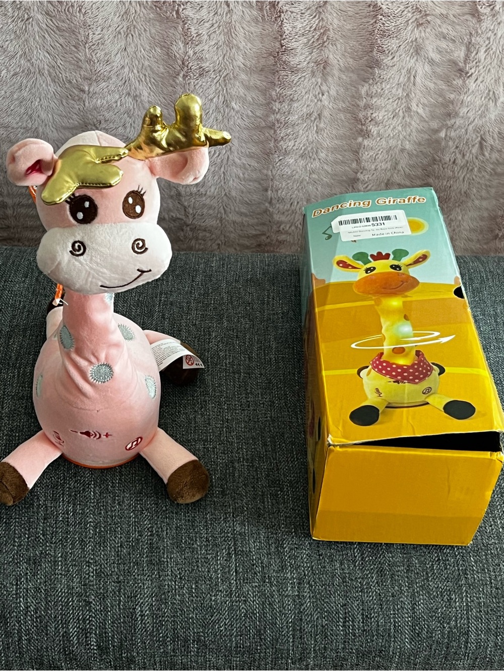 Dancing Giraffe Voice Mimicking Plush Toy - Pink